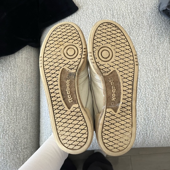 Reebok sneakers size U.S 8.5 - Picture 4 of 6